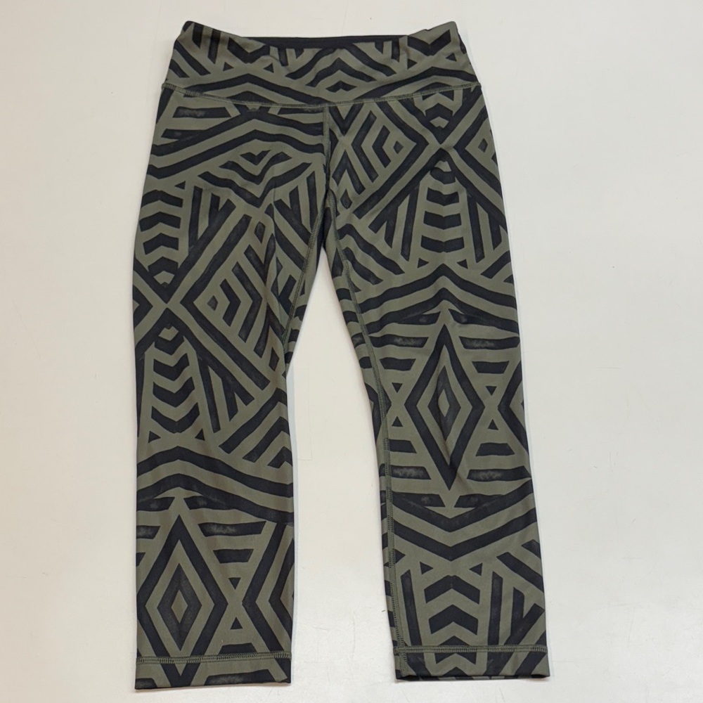 Lululemon Athletica Black and Olive Patterned Leggings